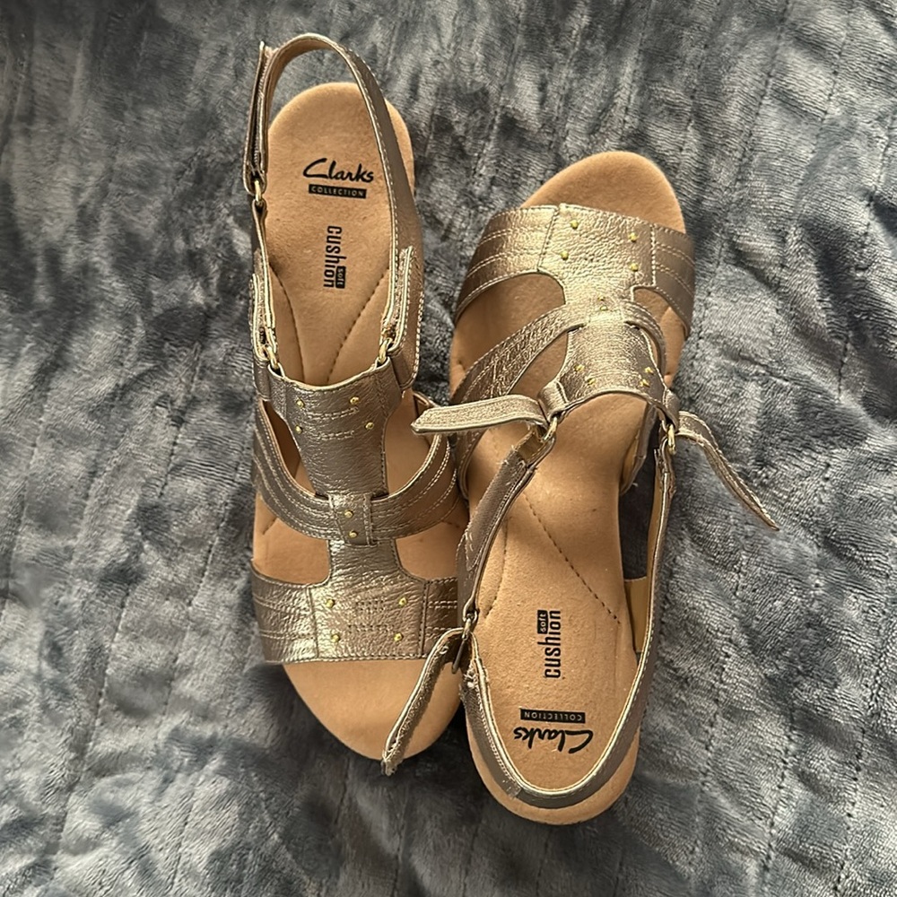 Clarks - Gold/Bronze Metallic Cork Wedge - Clarks “Annadel” Size Women’s 11W NWB - Picture 6 of 10